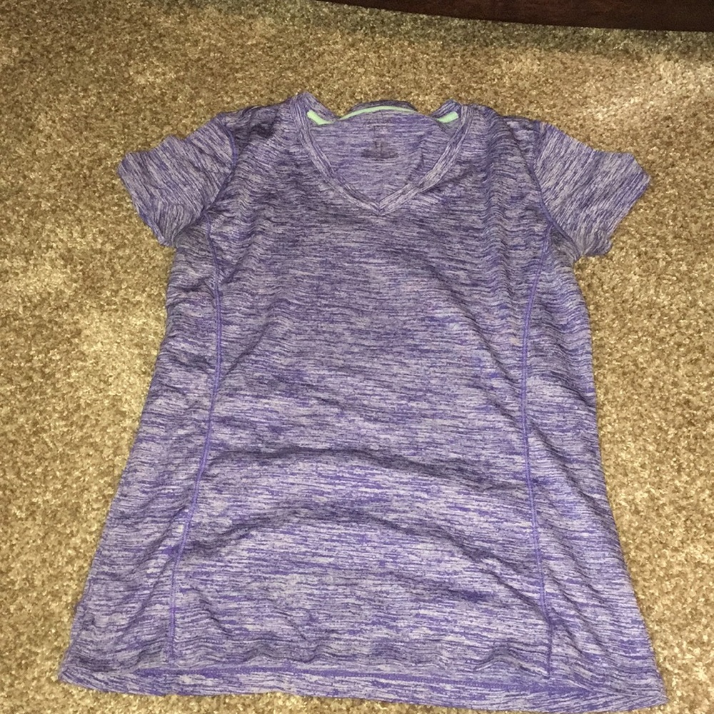 Tee shirt